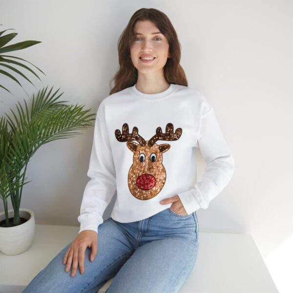 Make a statement with our reindeer-patterned sweatshirt – a winter essential.